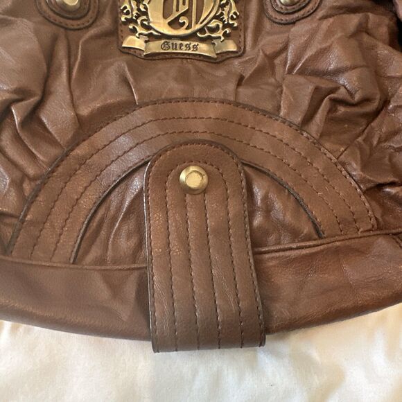 Vintage Y2K Guess Brown Leather Hand Bag Crown Logo With Shoulder Strap - Picture 4 of 10